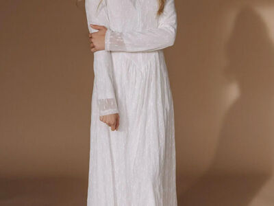 The Maizie Front Zip Lace Temple Dress in Creamy White