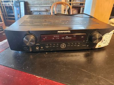 Marantz Stereo Receiver, 7.1 Surround Sound, 4 HDMI ports, 1 digital optical port, 180 Watts, Works great Very powertful