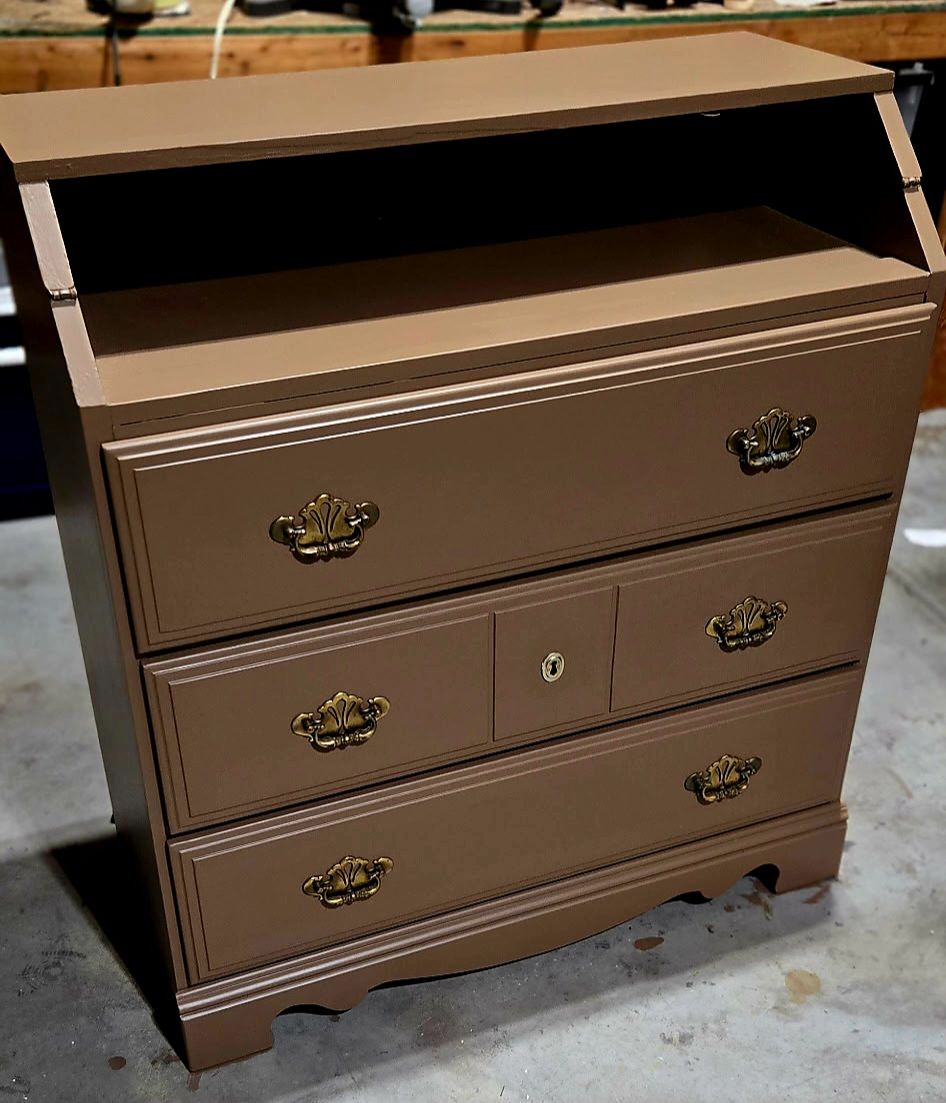 Vintage Childcraft Solid Wood Changing Table / Dresser