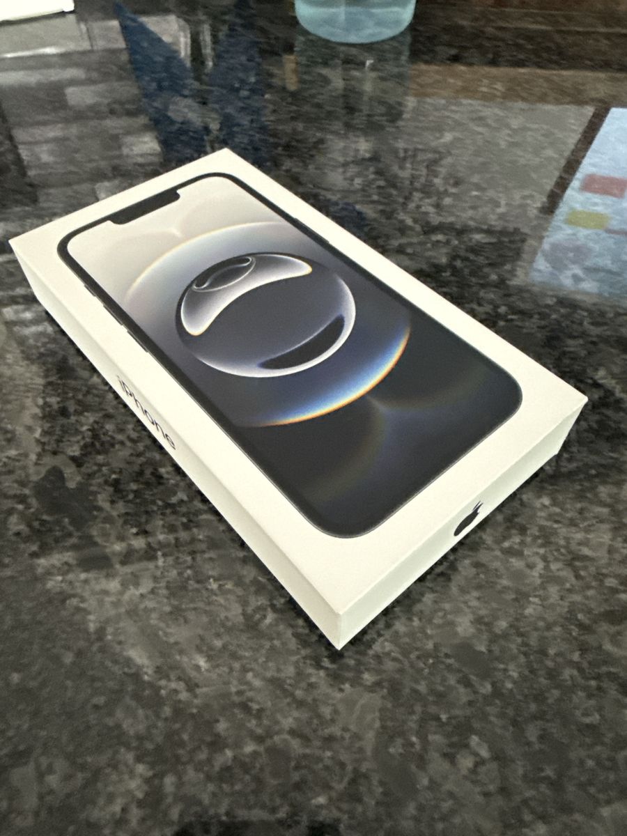 Apple iPhone 16e black 128GB NEW