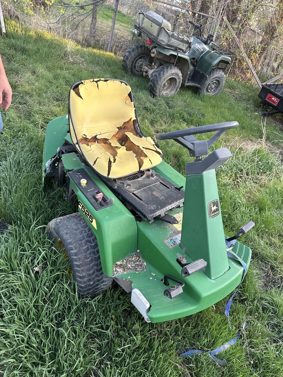 John Deere Zero Turn