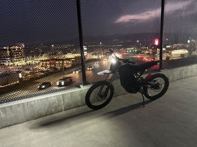 Surron Light Bee X lbx (e Ride Pro Talaria falcon)