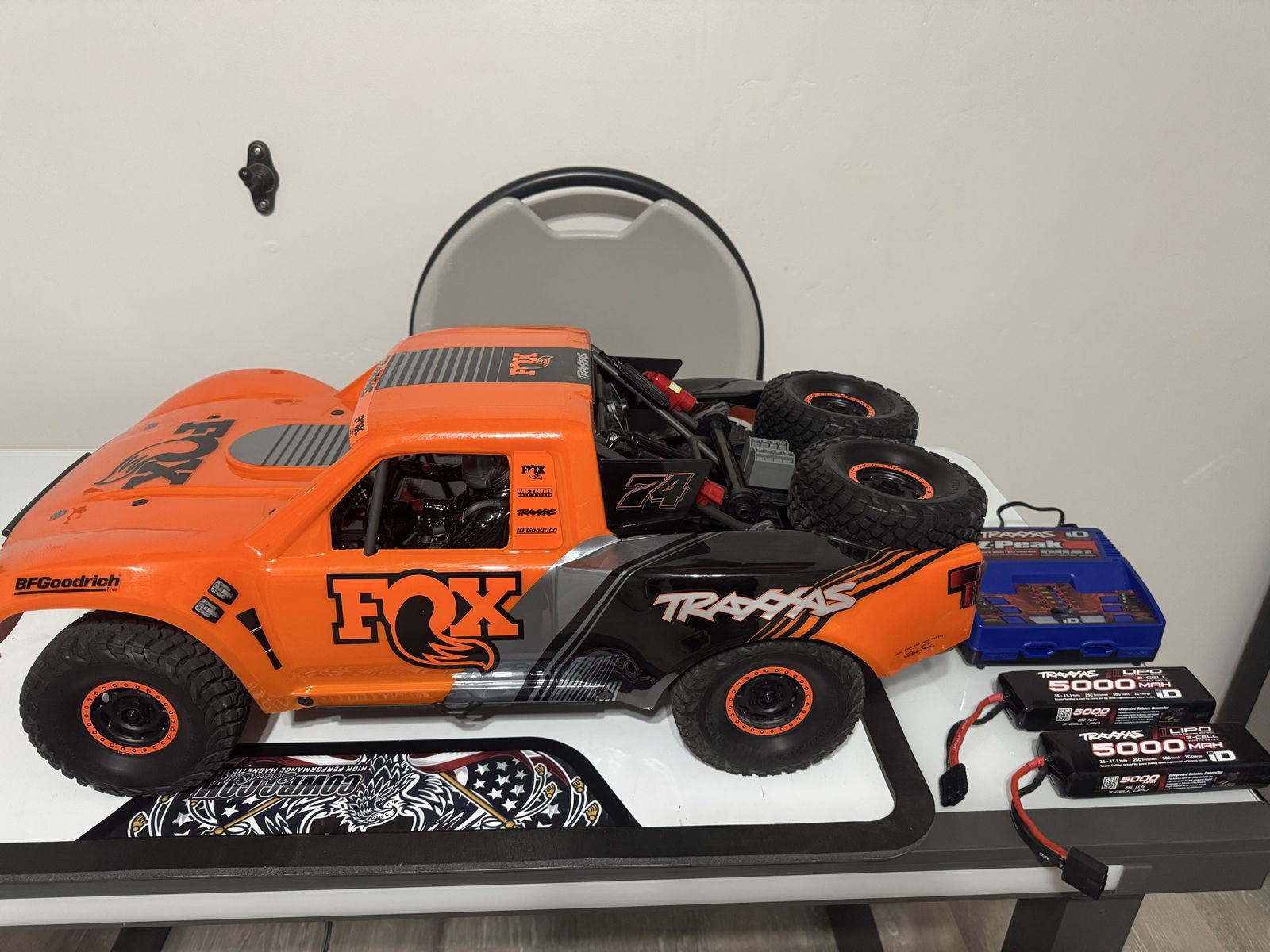 Traxxas Fox UDR Unlimited Desert Racer RC Truck w/ Batteries & Charger