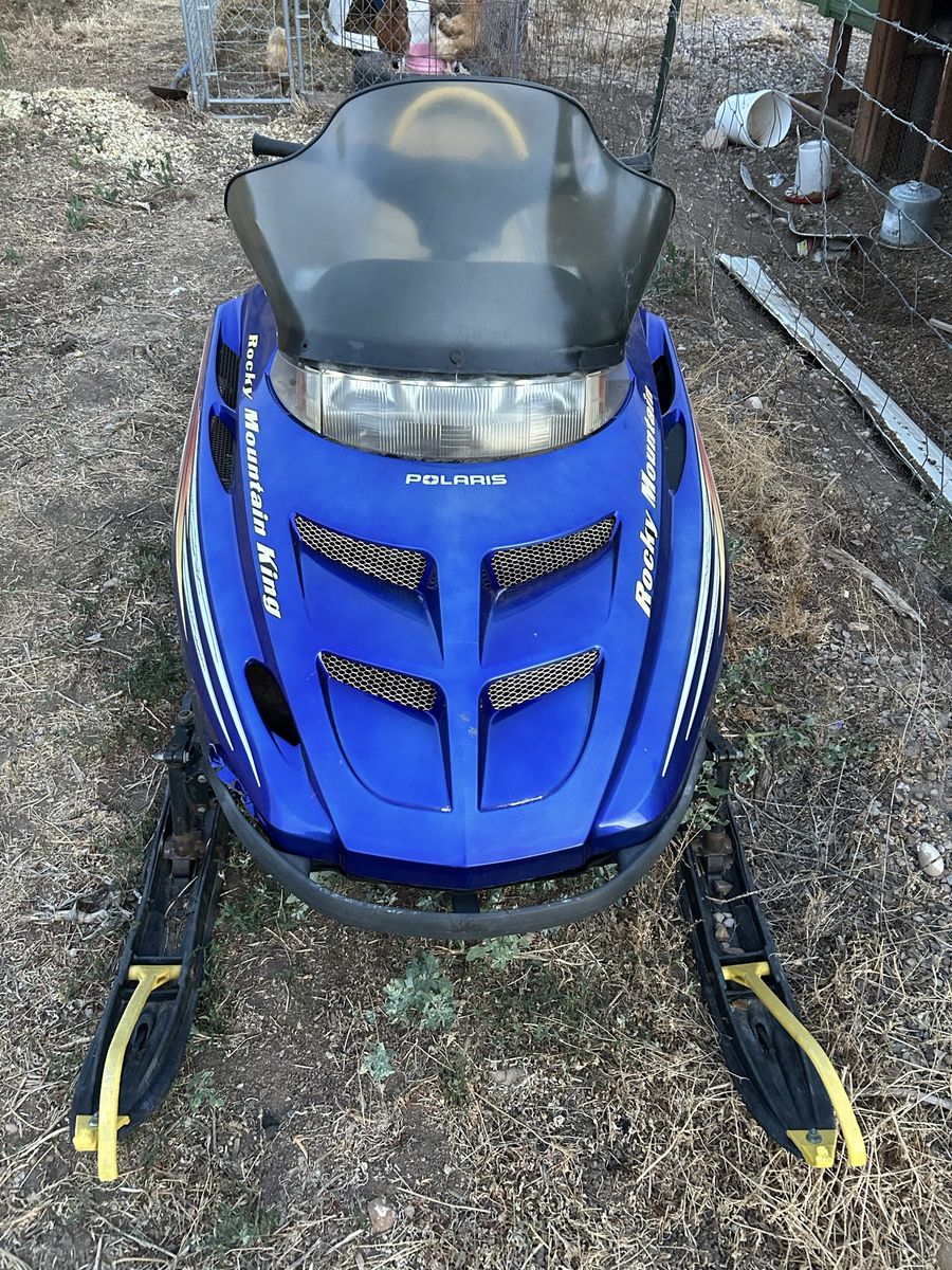 Polaris Trail 550 2 stroke Snowmobile