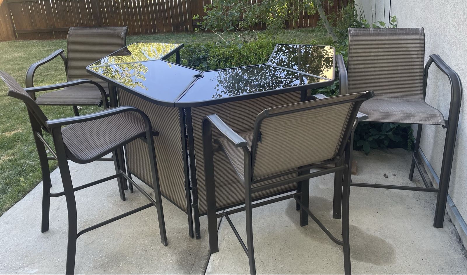 Bartop Patio Table & Chairs