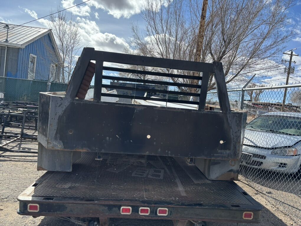 Long Flatbed W Storage For Dually