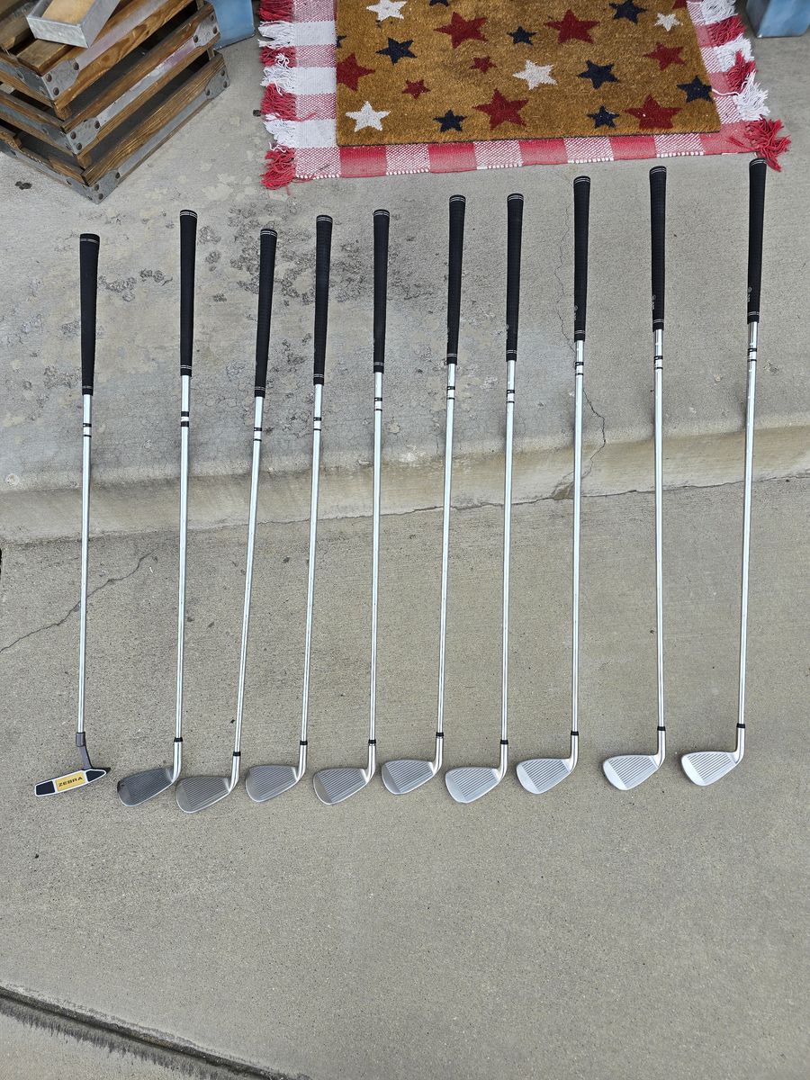 Ram Full Set Men's Right Handed Golf Clubs with Stand Bag and Head Covers