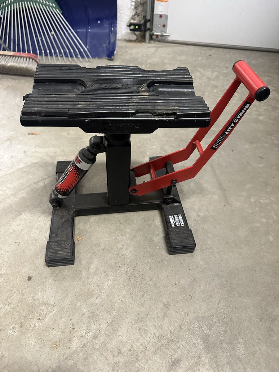 Drc HC2 motorcycle lift stand