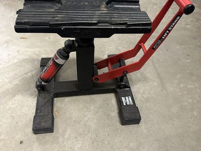 Drc HC2 motorcycle lift stand