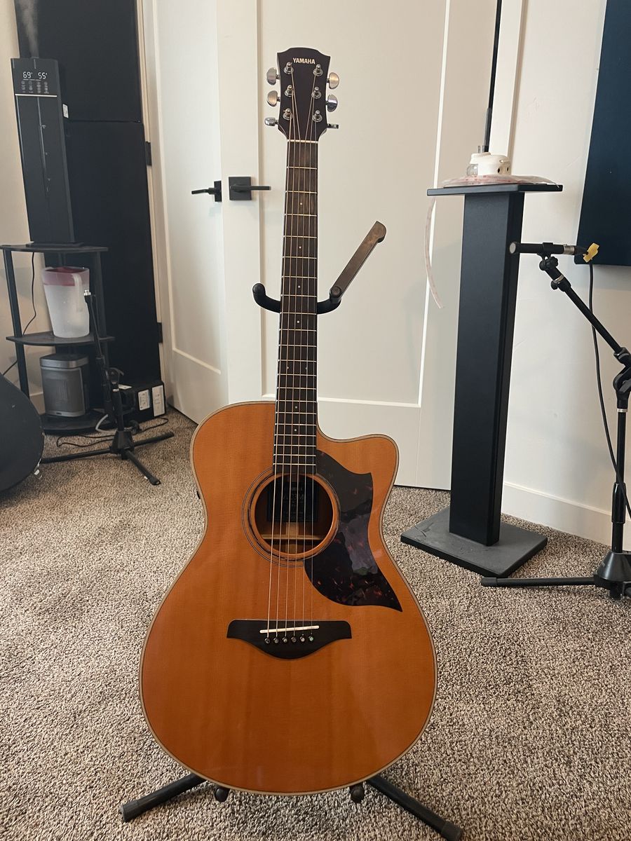 Yamaha AC3M Acoustic Guitar