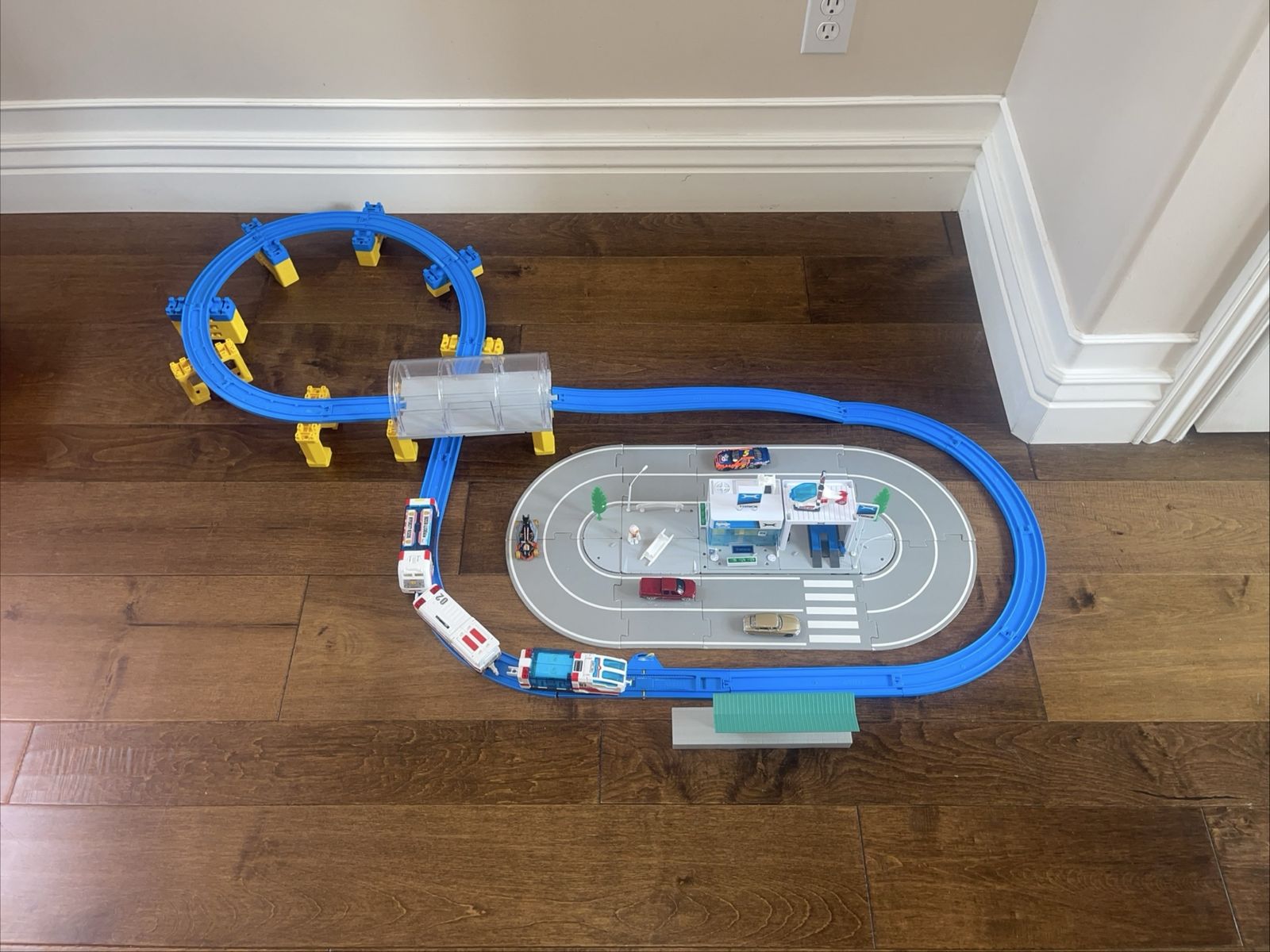 Tomy Tomica Hypercity Big City Express Set