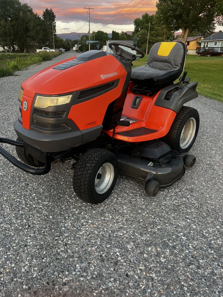Husqvarna Riding Lawn Mower
