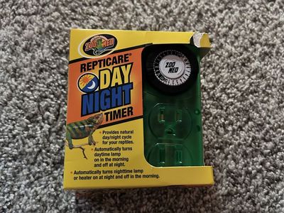 Zoo Med ReptiCare Day/Night Reptile Timer - Automatic Lamp & Heater Control