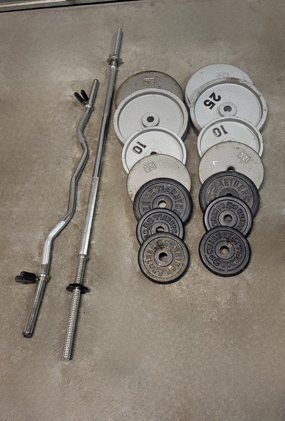 weights 171 pounds