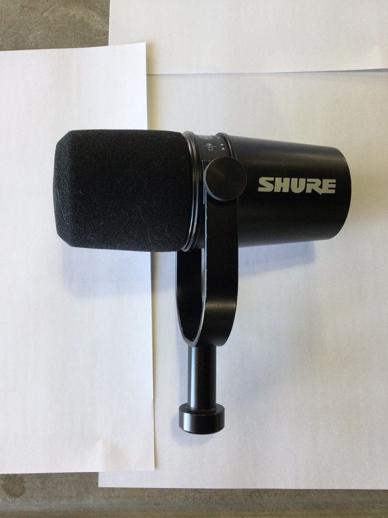 Shure Microphone    #E75012109
