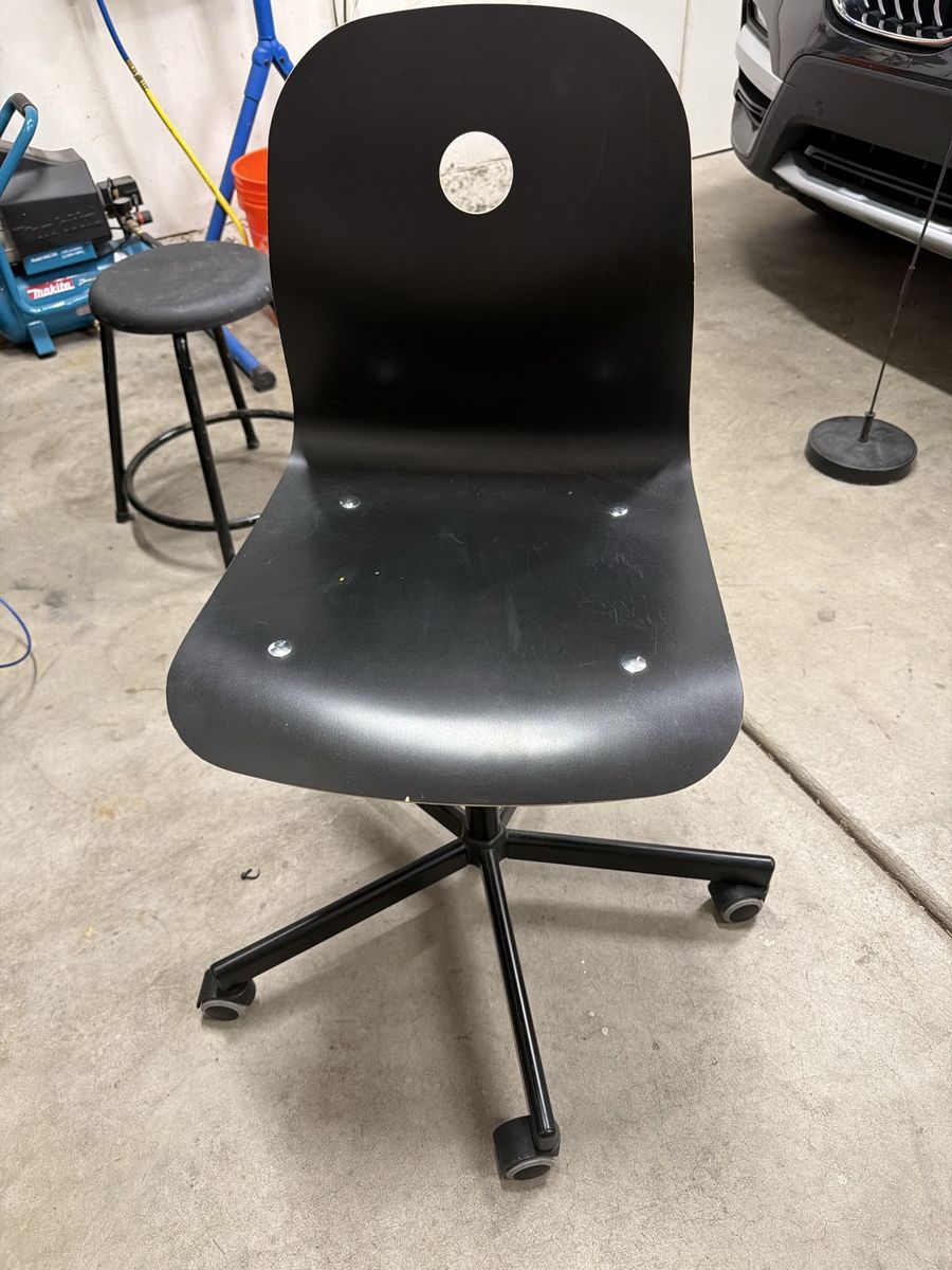 Black Swivel Desk Chair