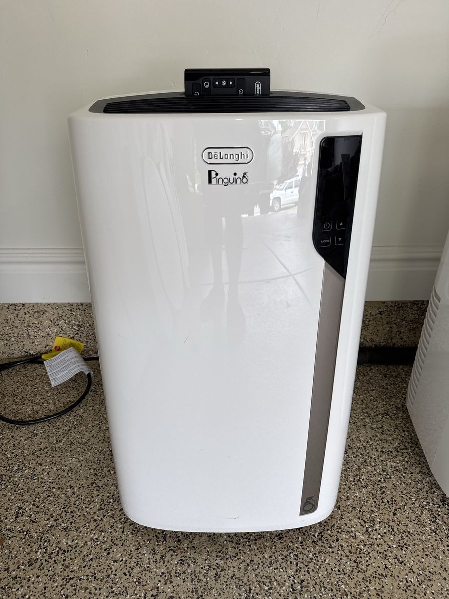 De'Longhi Pinguino Portable Air Conditioner & Dehumidifier with Remote Control - White