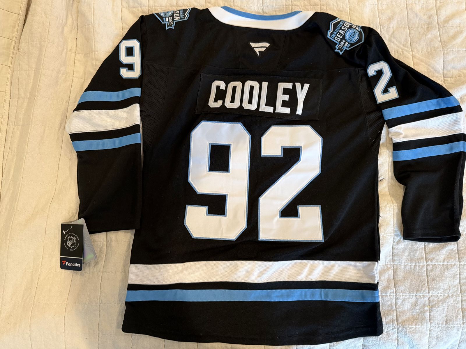 Utah Hockey Club / Mammoth: Logan Cooley #92