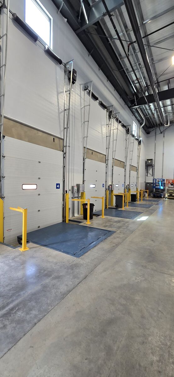 Overhead Doors – Commercial Grade & Insulated