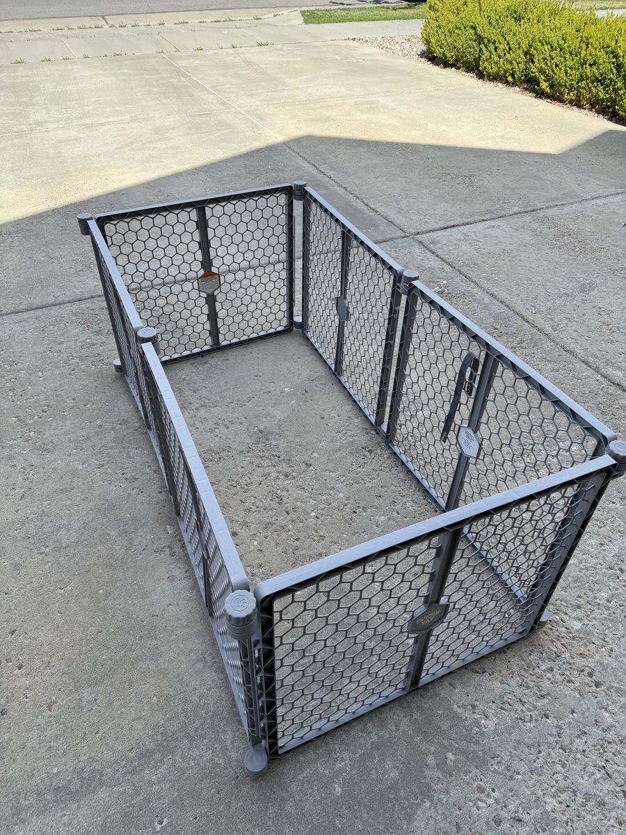 Portable Dog enclosure/gate