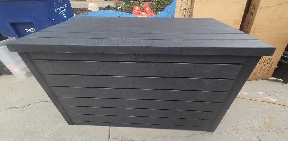 Brand New Keter 150 gallon Black Outdoor Storage Deck Box