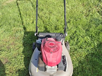 Honda HRR216 (runs but surges)