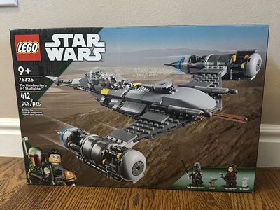 LEGO Star Wars The Mandalorian's N-1 Starfighter 412 Pcs w/ Minifigures