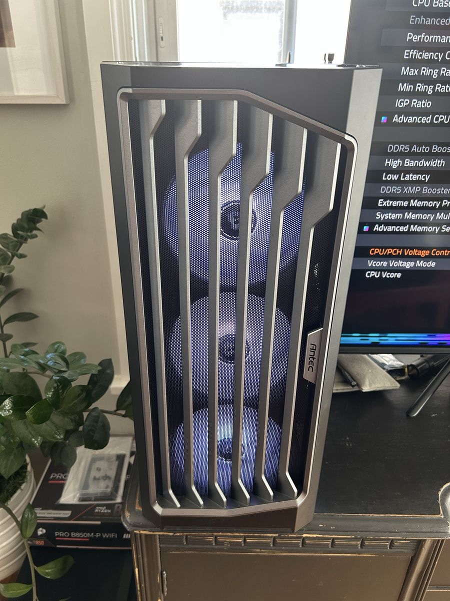 High End Custom Gaming PC 4070 ti Super 32gb DDR5