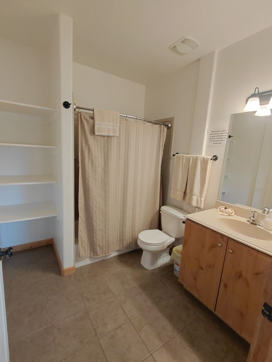 Main image 13