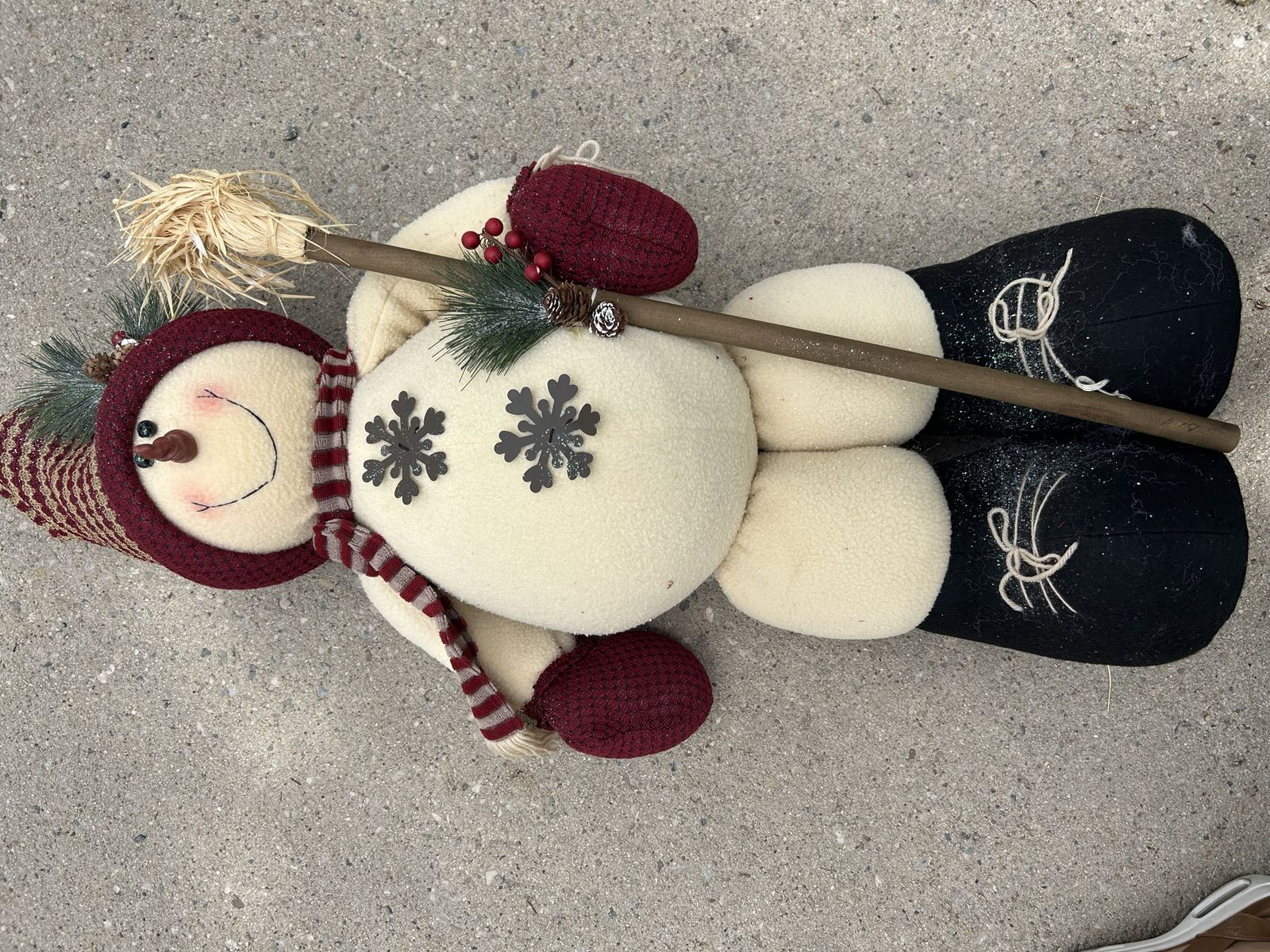 Christmas Snowman Porch Decor - Hanna’s Handiwork