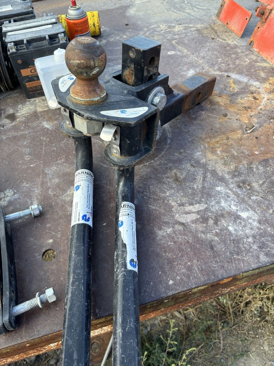 E3 Equalizer Hitch