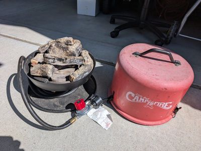 Camco Little Red Campfire