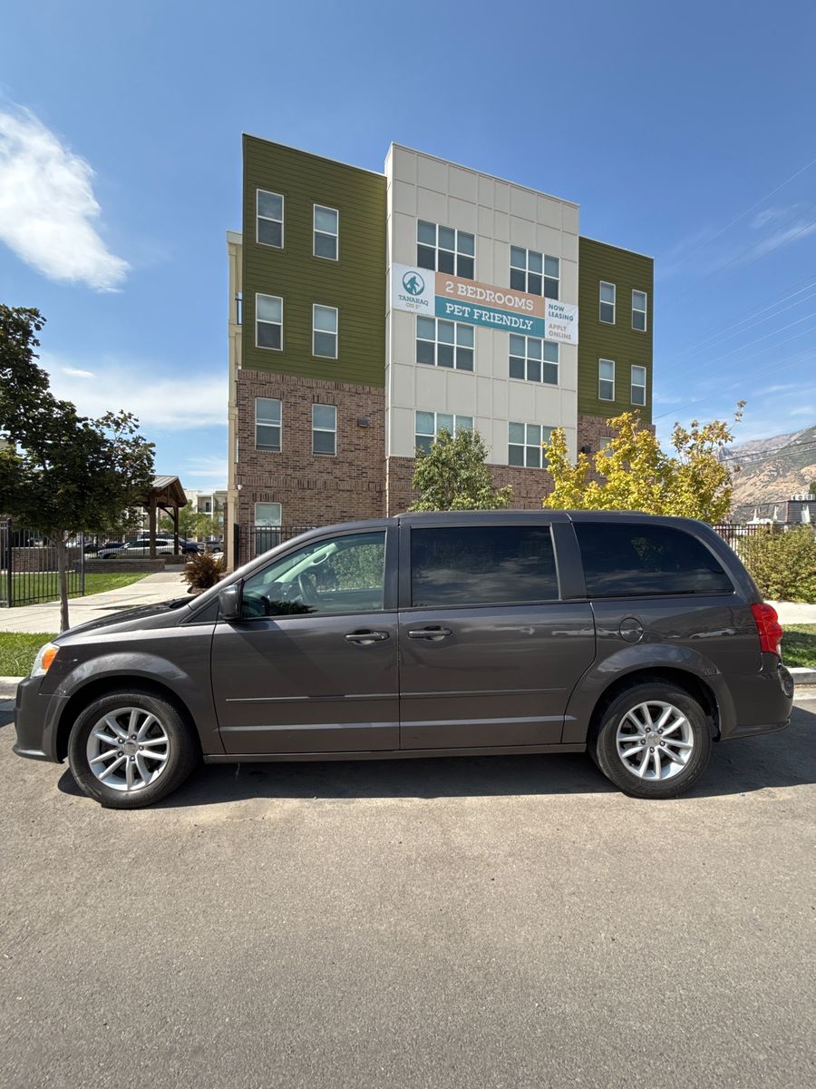 Grand caravan 2015 