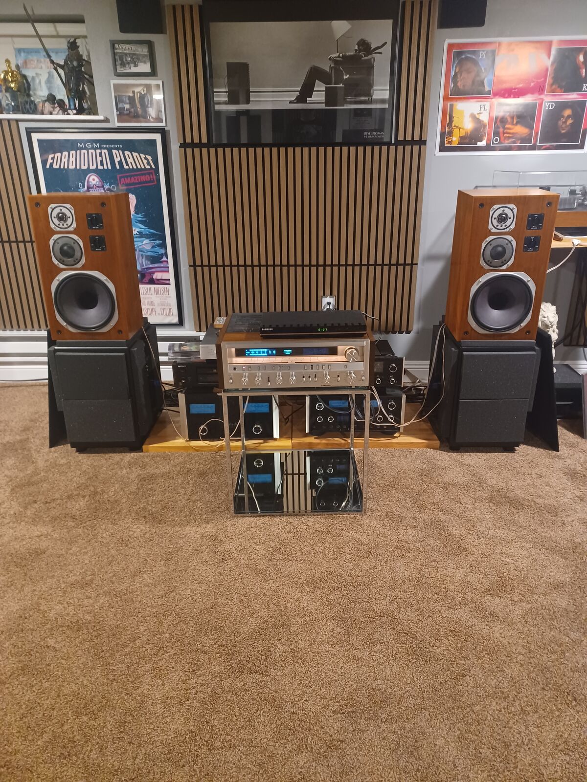 Yamaha NS-670 speakers