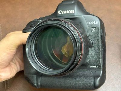 Canon 1Dx mark ii, ef 85mm 1.2L mark 1