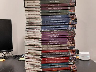 Near Complete Set D&D Books 4E