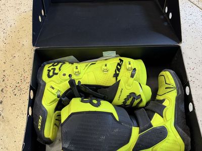 Fox Racing Instinct Boots – Flo Yellow (Size 11)