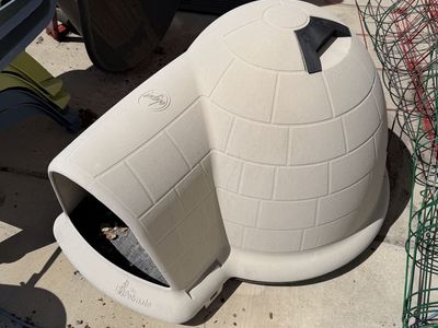Petmate Indigo Dog House Large Igloo Style Insulated Pet Shelter