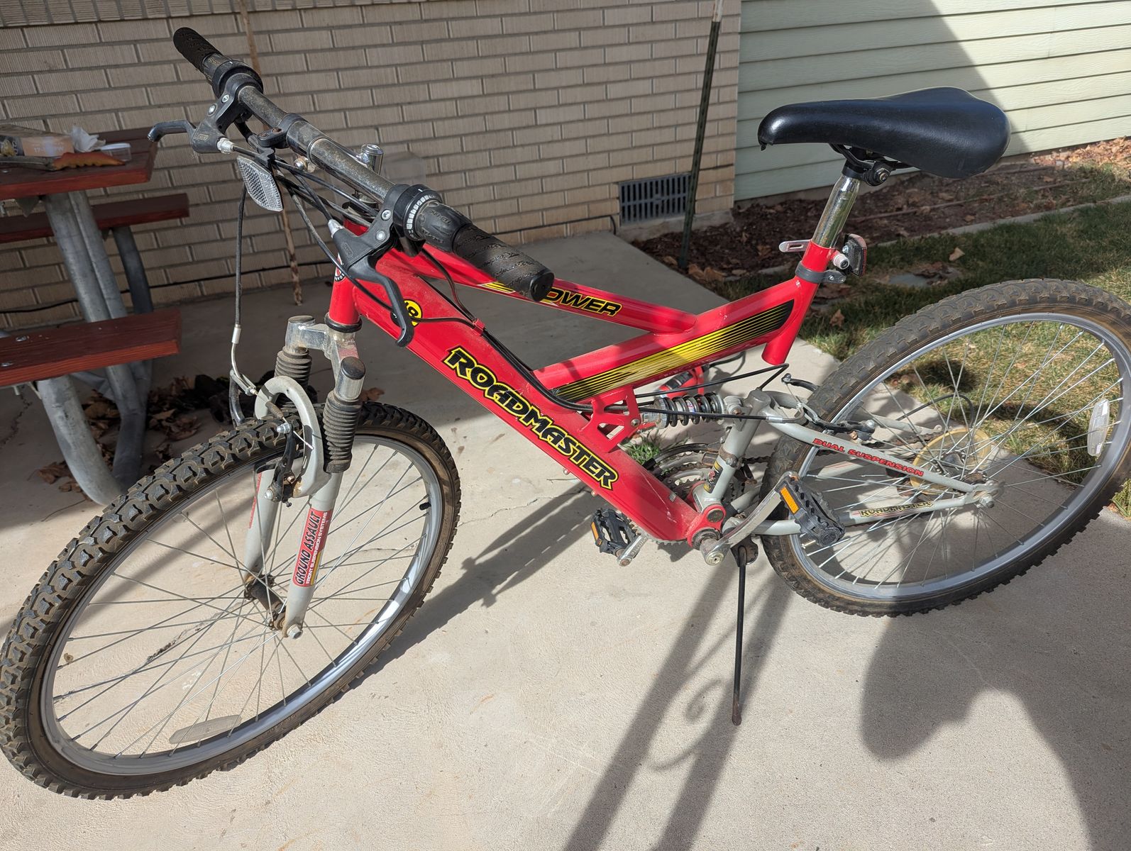 Roadmaster Power X 26 inch 18 speed Road Bike