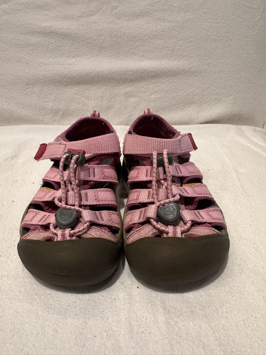 Keen toddler size 11 pink waterproof, hiking sandals