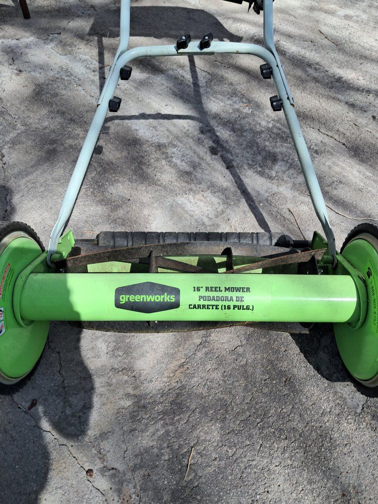Greenworks 16" Reel Mower Push Lawn Mower with Grass Catcher - Manual, Eco-Friendly