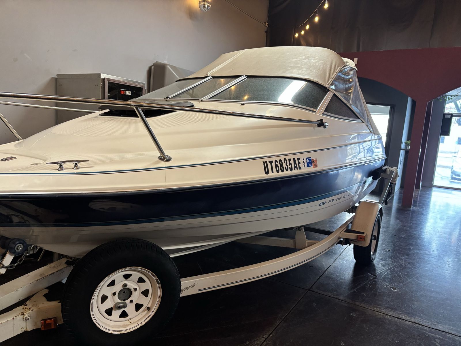 1995 Bayliner Capri 17ft Boat with Trailer