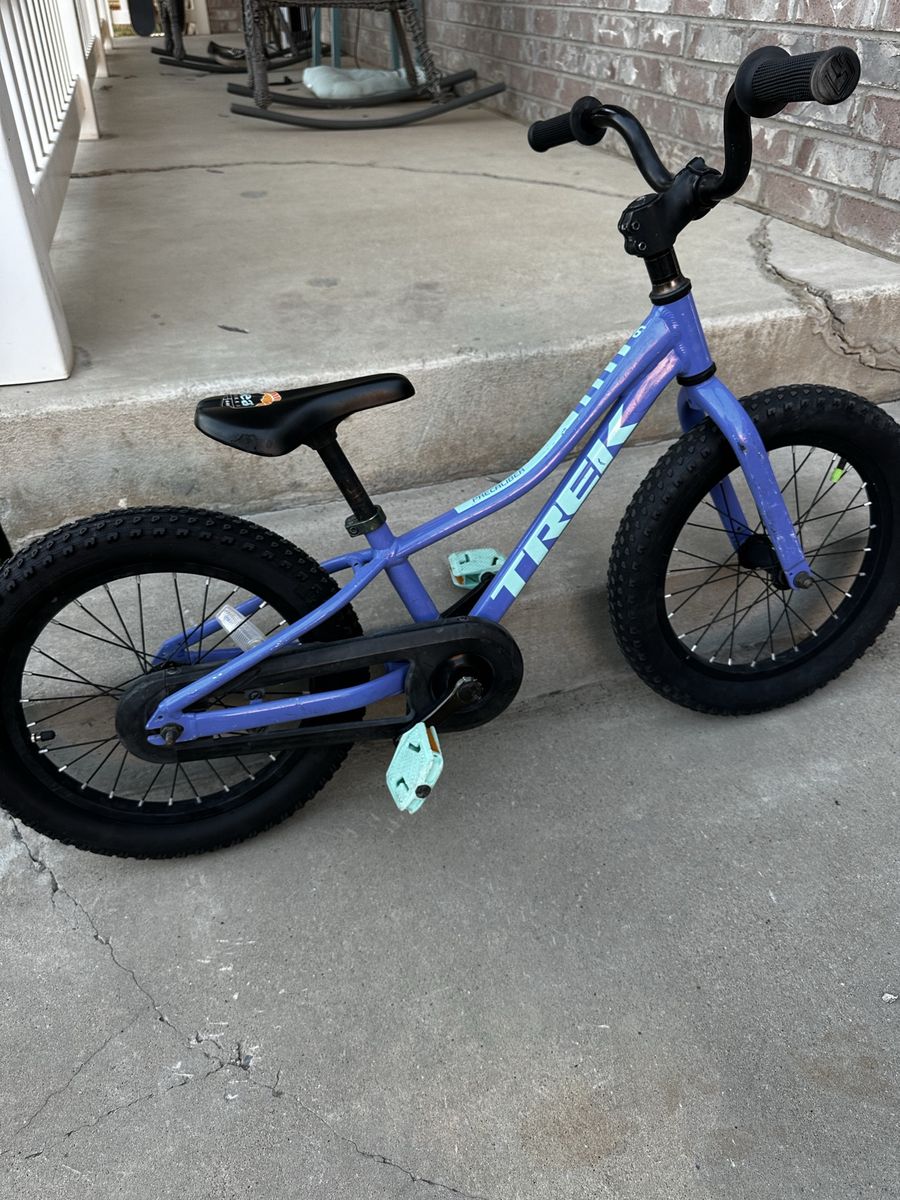 Trek Precaliber 16 Kids Bike - Purple / Light Blue. OBO