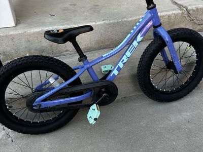 Trek Precaliber 16 Kids Bike - Purple / Light Blue. OBO
