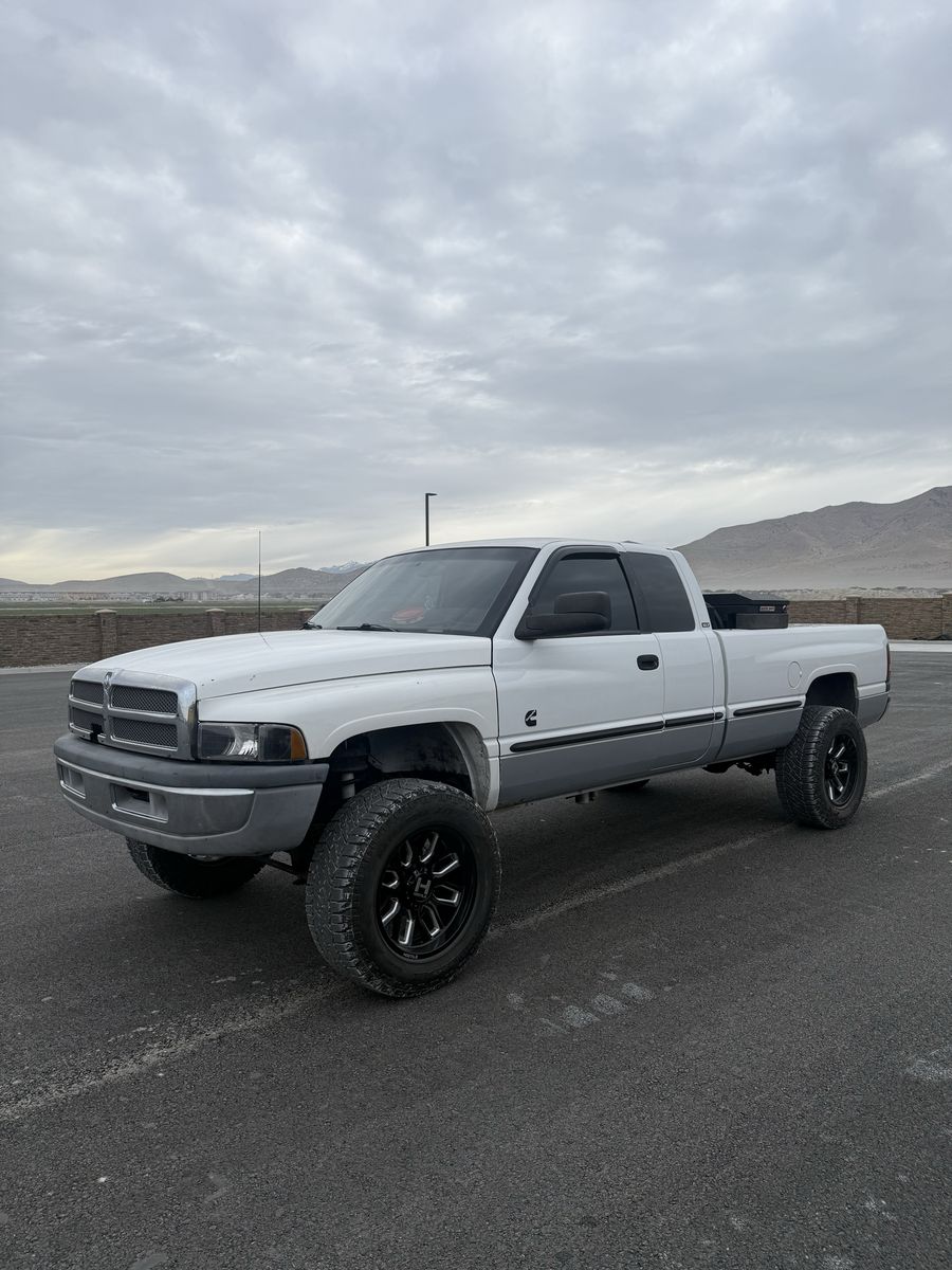 1998 Dodge Ram 2500 SLT