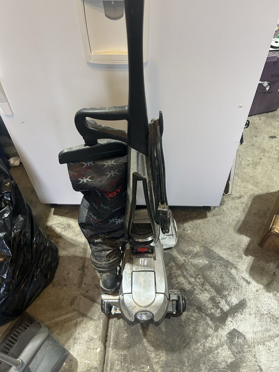 Kirby Vacuum And Shampooer