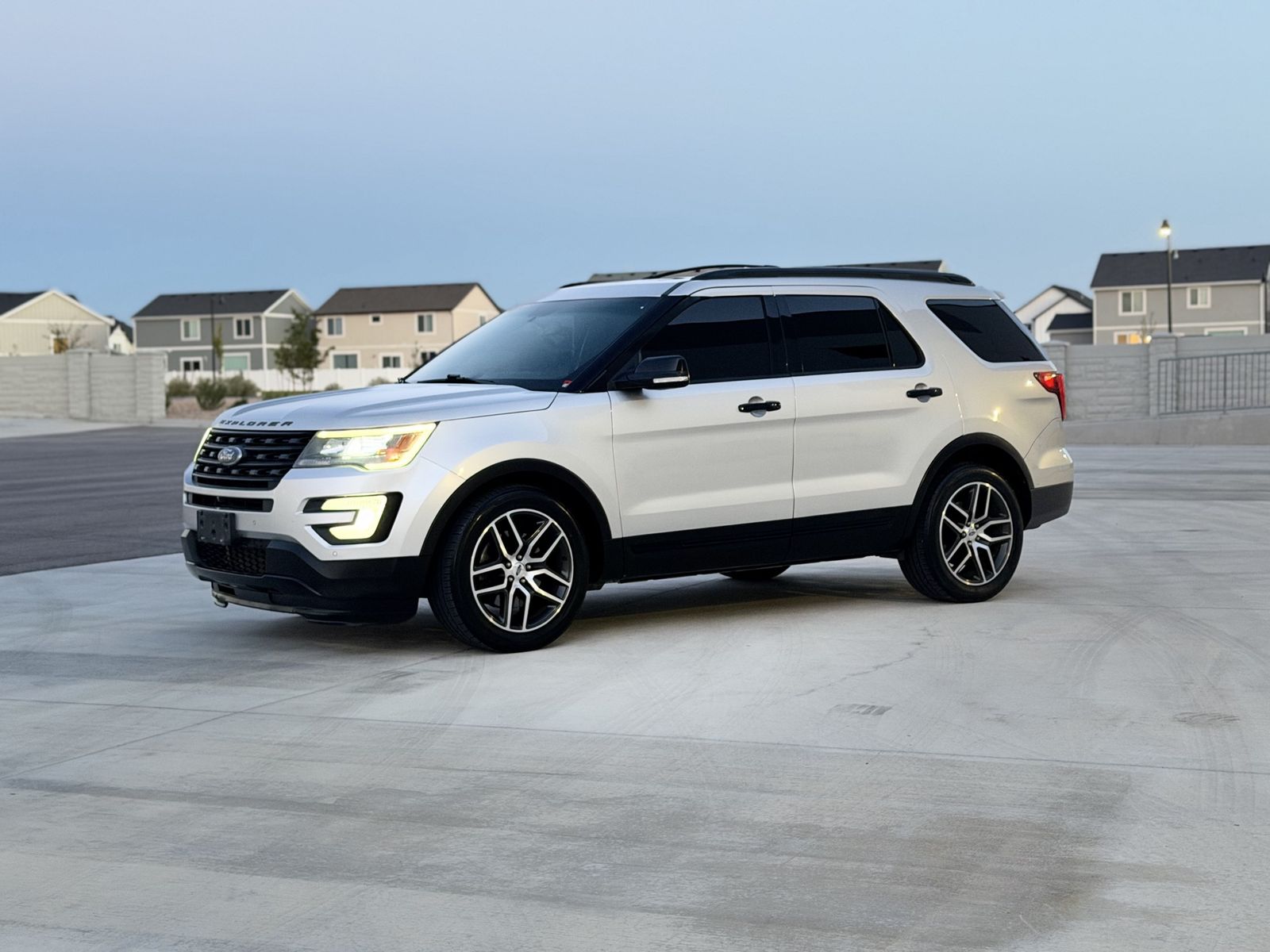 2016 Ford Explorer Sport