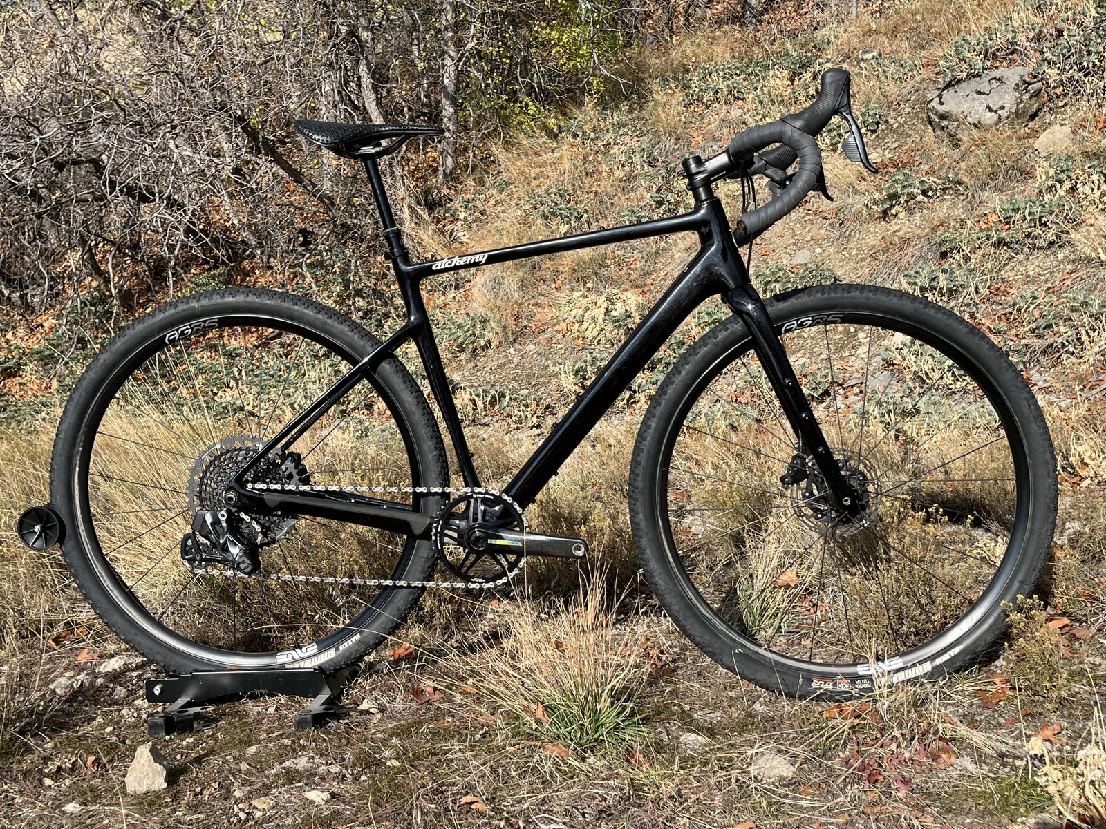 Alchemy Lycos Carbon Gravel Bike with ENVE Carbon Wheels Size Medium