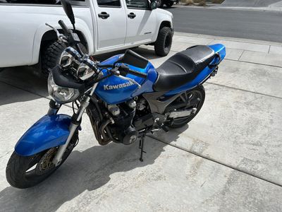 2000 Kawaski ZR-7