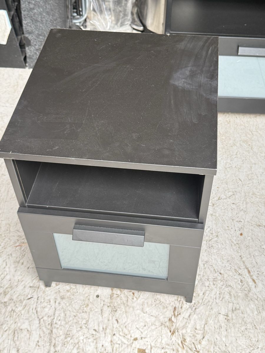 Main image 3
